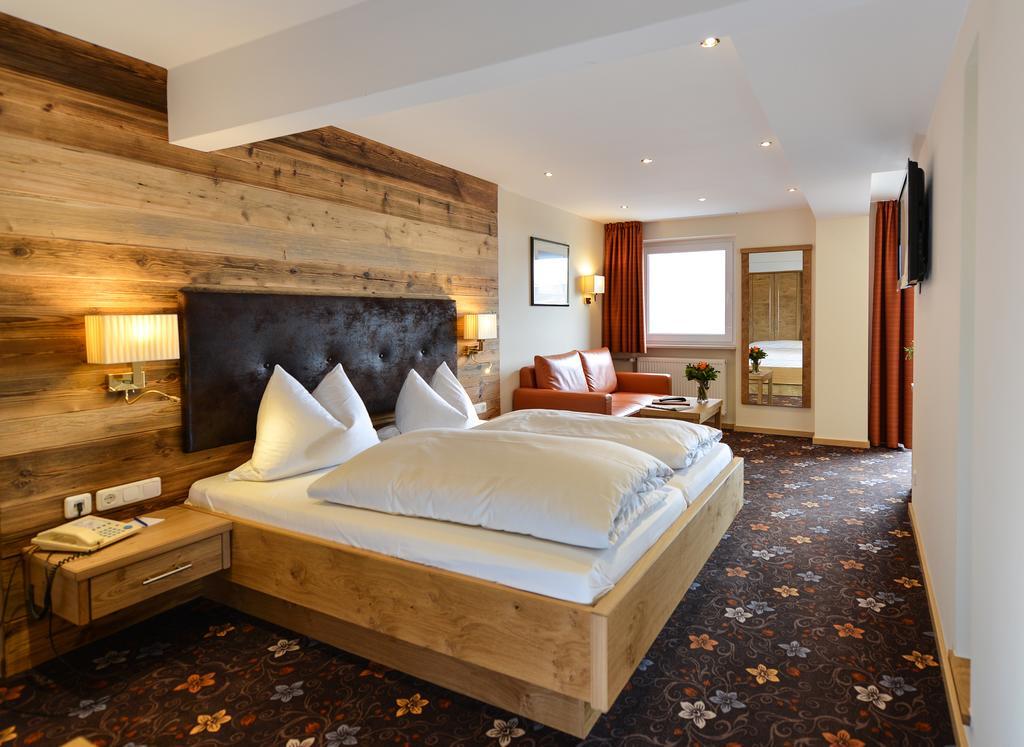 Hotel Randsbergerhof Cham Room photo